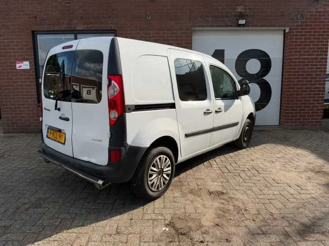 Renault - kangoo express - 1.5 dci 75 expr.comf - van - afbeelding 16 van  19
