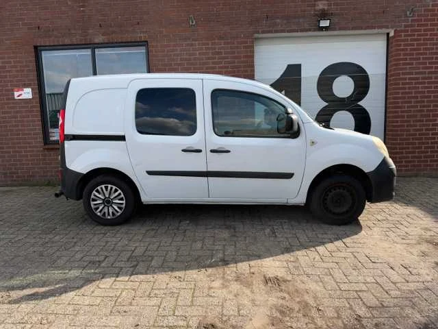 Renault - kangoo express - 1.5 dci 75 expr.comf - van - afbeelding 17 van  19
