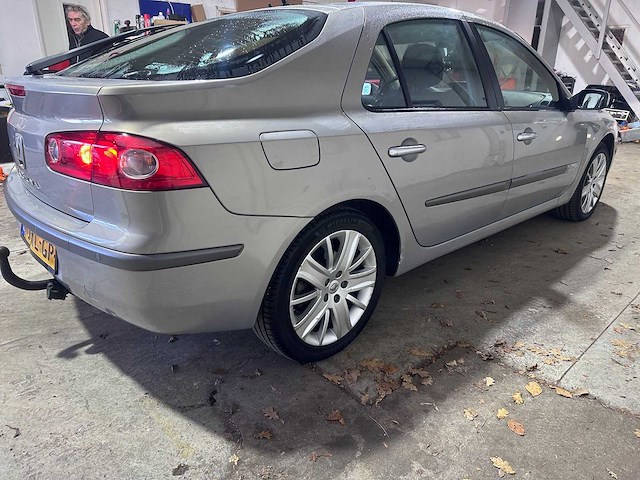 Renault - laguna - 2.0-16v turbo automaat tech line kpg g3- 90-xl-gp - afbeelding 16 van  20