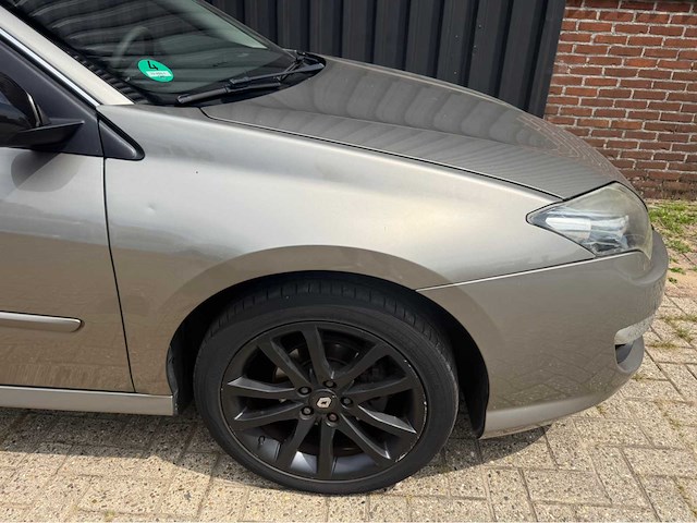Renault - laguna estate - 1.5 dci executive - personenauto - 2012 - afbeelding 16 van  24