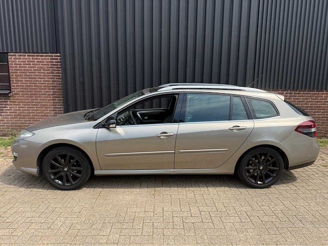 Renault - laguna estate - 1.5 dci executive - personenauto - 2012 - afbeelding 12 van  24