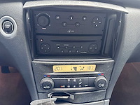 Renault - laguna grand tour - 1.8-16v tech line - 28-pn-nv- 2004 - afbeelding 2 van  11