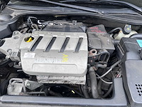 Renault - laguna grand tour - 1.8-16v tech line - 28-pn-nv- 2004 - afbeelding 5 van  11