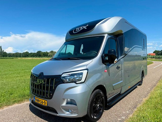 Renault - master - stx - paardenwagen - paardentruck - paardentrailer - t35 2.3 dci l3h1 - 1700 km - afbeelding 1 van  22