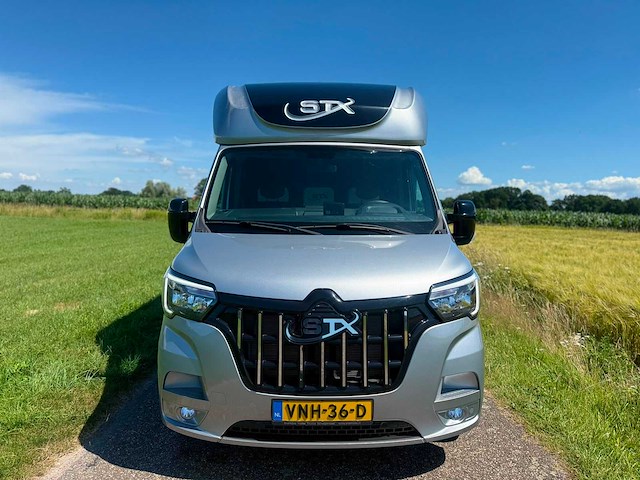 Renault - master - stx - paardenwagen - paardentruck - paardentrailer - t35 2.3 dci l3h1 - 1700 km - afbeelding 21 van  22