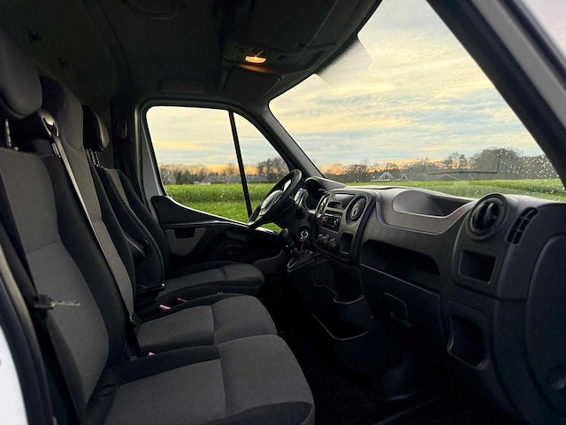 Renault - master - t33 2.3 dci l2h3 eco - v-209-nt - afbeelding 2 van  12