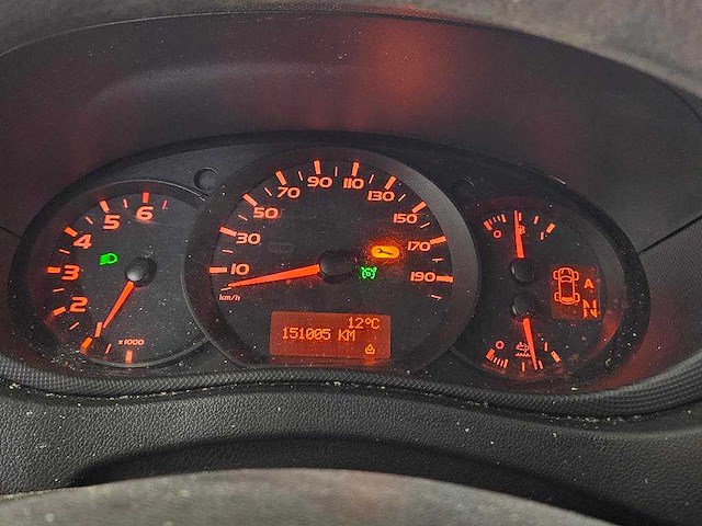 Renault - master - t35 2.3 dci l2h2 - bedrijfswagen - afbeelding 4 van  12