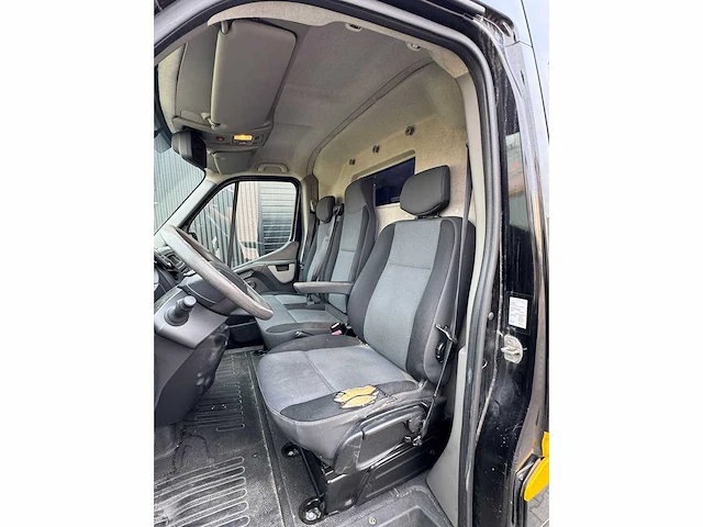 Renault - master - t35 2.3 dci l2h2ecdc - bedrijfswagen - afbeelding 9 van  19