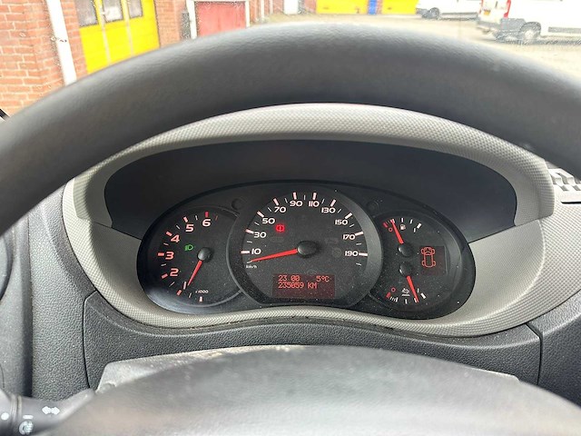 Renault - master - t35 2.3 dci l3h2 - bedrijfswagen - afbeelding 6 van  14