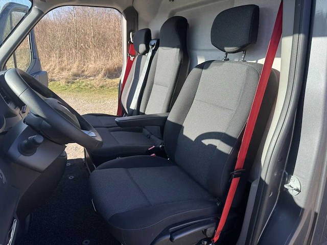 Renault - master - t35 2.3dci l3h2 w.e. - bedrijfswagen - afbeelding 18 van  50
