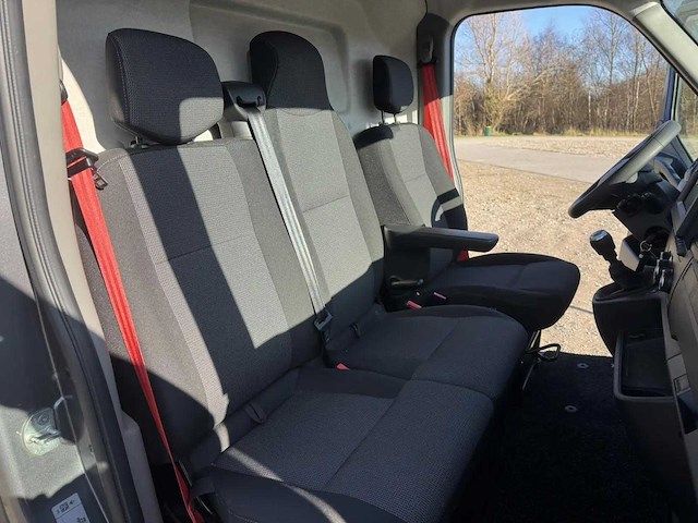 Renault - master - t35 2.3dci l3h2 w.e. - bedrijfswagen - afbeelding 21 van  50