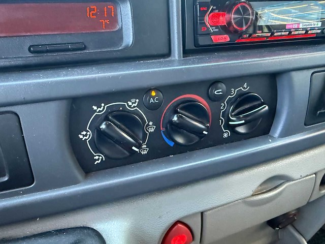 Renault - master - t35 2.5 dci l2h1 dc - 3-vdf-77 - afbeelding 8 van  13