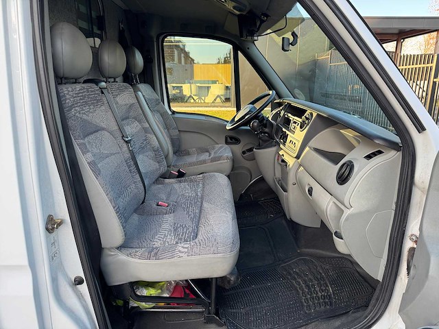 Renault - master - t35 2.5dci 2 paardswagen - 89-vzx-7 - 2006 - afbeelding 14 van  26