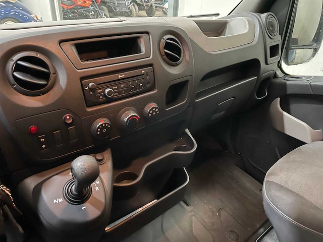 Renault - master -automaat - rolstoelbus - rolstoellift - bedrijfswagen - 2014 - afbeelding 11 van  32