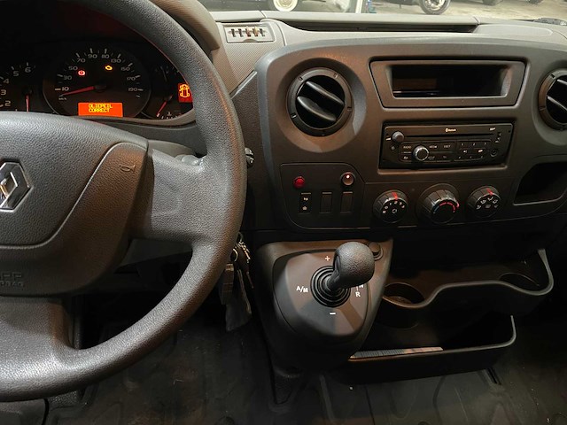 Renault - master -automaat - rolstoelbus - rolstoellift - bedrijfswagen - 2014 - afbeelding 13 van  32