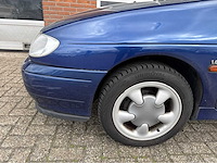 Renault - mégane - cabrio - 1.6e - personenauto - 1997 - afbeelding 15 van  23