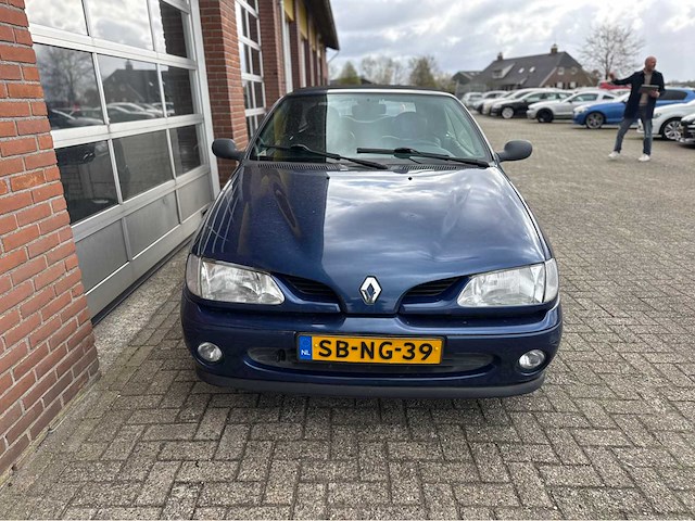 Renault - mégane - cabrio - 1.6e - personenauto - 1997 - afbeelding 21 van  23