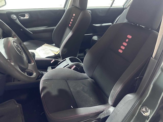Renault - megane 1.4 - sedan - gsk-84-t - afbeelding 5 van  14