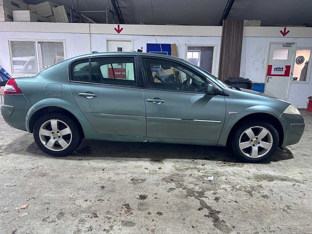 Renault - megane 1.4 - sedan - gsk-84-t - afbeelding 10 van  14