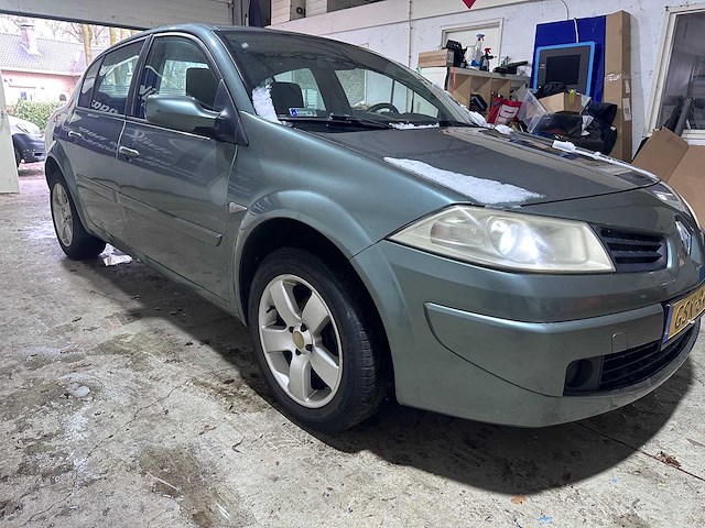 Renault - megane 1.4 - sedan - gsk-84-t - afbeelding 9 van  10