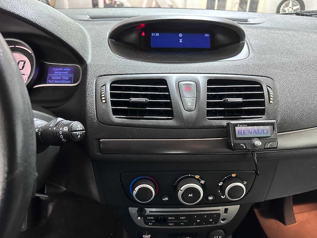Renault - mégane estate - 1.2 tce authentique - 2-kvr-53- 2013 - afbeelding 3 van  10