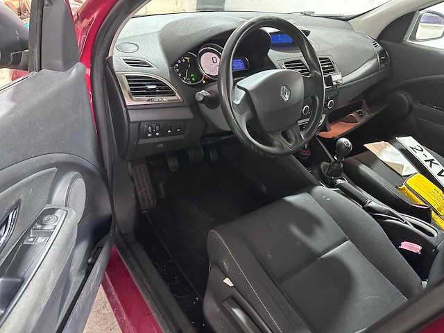 Renault - mégane estate - 1.2 tce authentique - 2-kvr-53- 2013 - afbeelding 9 van  11