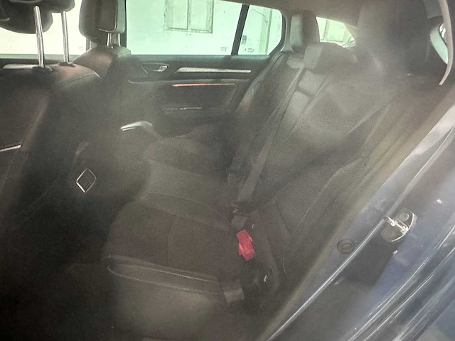 Renault - mégane estate - 1.2 tce bose - rf-930-s- 2017 - afbeelding 8 van  16