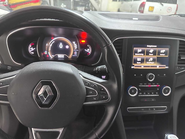 Renault - mégane estate - 1.2 tce bose - rf-930-s- 2017 - afbeelding 15 van  16