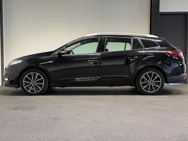 Renault - mégane estate - 1.2 tce bose 2013 3-kgg-46 iaw - afbeelding 9 van  23