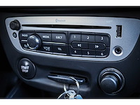 Renault - mégane estate - 1.2 tce expression - 05-zrv-6 - afbeelding 3 van  21