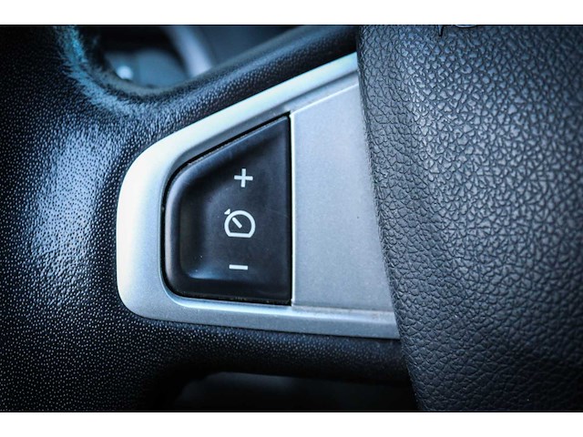 Renault - mégane estate - 1.2 tce expression - 05-zrv-6 - afbeelding 8 van  21