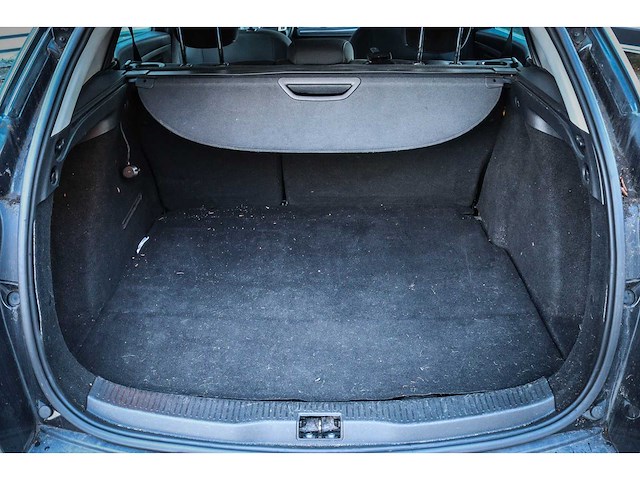 Renault - mégane estate - 1.2 tce expression - 05-zrv-6 - afbeelding 13 van  21