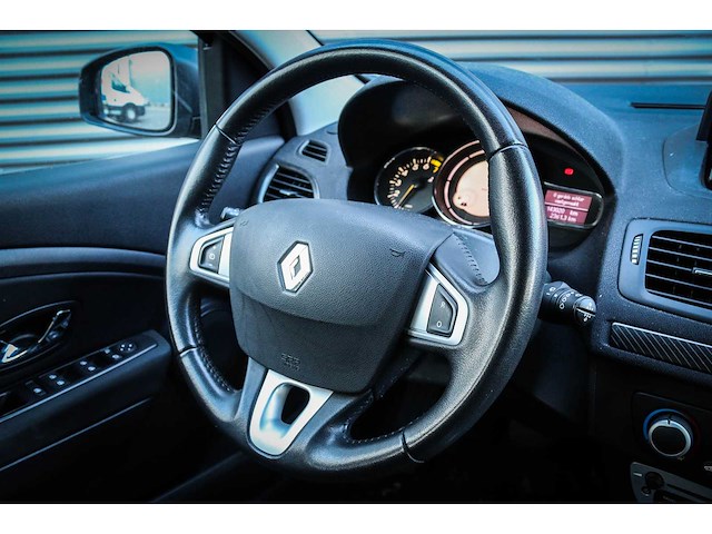 Renault - mégane estate - 1.2 tce expression - 05-zrv-6 - afbeelding 20 van  21