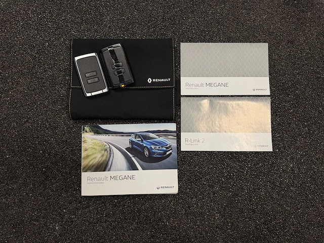 Renault - mégane estate - 1.3 tce bose 2019 zd-474-s iaw - afbeelding 12 van  24
