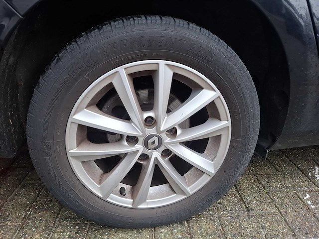 Renault - mégane estate - 1.5 dci eco2 bose - personenauto - afbeelding 28 van  30