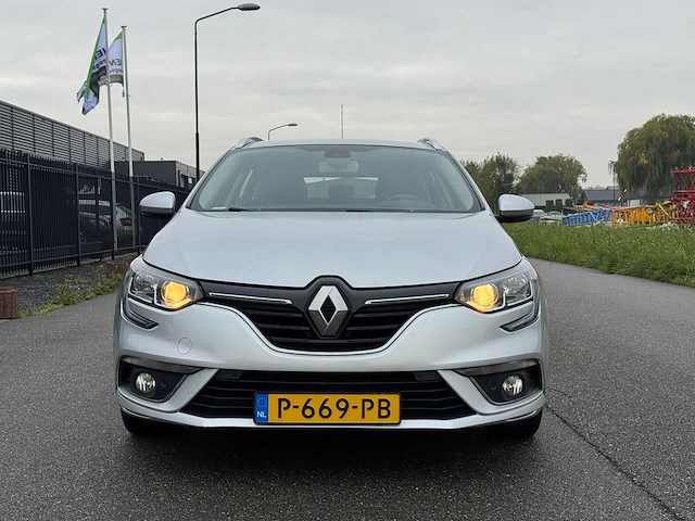 Renault - mégane estate - 1.5 dci zen - car - 2018|p-669-pb|iaw - afbeelding 18 van  27