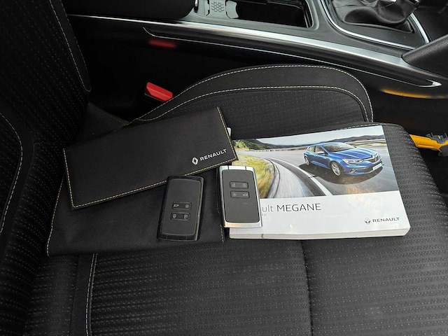 Renault - mégane estate - 1.5 dci zen - car - 2018|p-669-pb|iaw - afbeelding 25 van  27