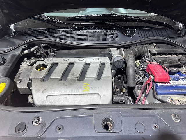 Renault - mégane grand tour - 2.0-16v dynam. comf - 77-sl-kg - afbeelding 8 van  13