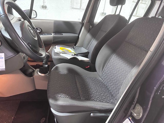 Renault - modus - 1.6-16v priv.luxe - 63-rl-hj - 2005 - afbeelding 3 van  12