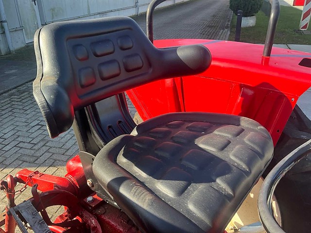 Renault - r7054 vintage 2wd - oldtimer tractor - 1962 - afbeelding 15 van  42