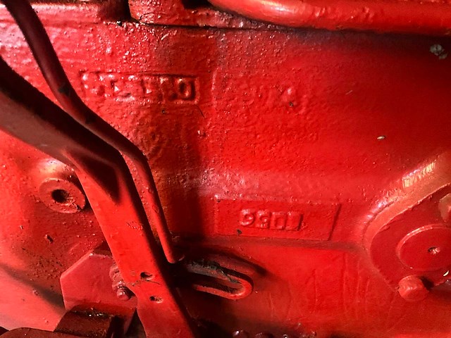 Renault - r7054 vintage 2wd - oldtimer tractor - 1962 - afbeelding 28 van  42