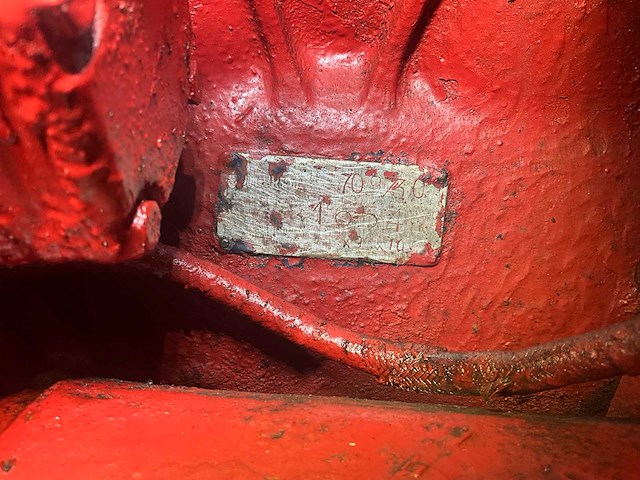 Renault - r7054 vintage 2wd - oldtimer tractor - 1962 - afbeelding 32 van  42