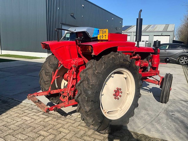 Renault - r7054 vintage 2wd - oldtimer tractor - 1962 - afbeelding 2 van  42