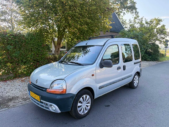 Renault - rolstoelauto - kangoo - 1.4 expression - 2001 - 05-gr-sj - afbeelding 1 van  11