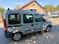Renault - rolstoelauto - kangoo - 1.4 expression - 2001 - 05-gr-sj - afbeelding 6 van  11