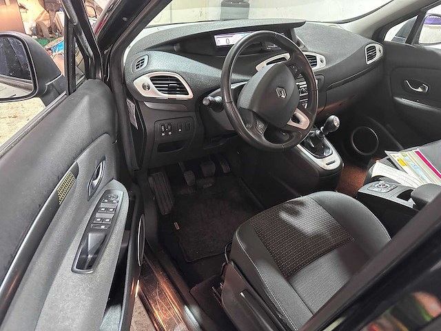 Renault - scénic - 1.4 tce bns sport - 20-jsv-4- 2009 - afbeelding 18 van  20