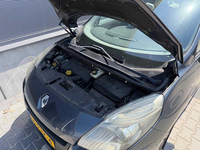 Renault - scénic - 1.4 tce bose - personenauto - 2011 - afbeelding 15 van  27