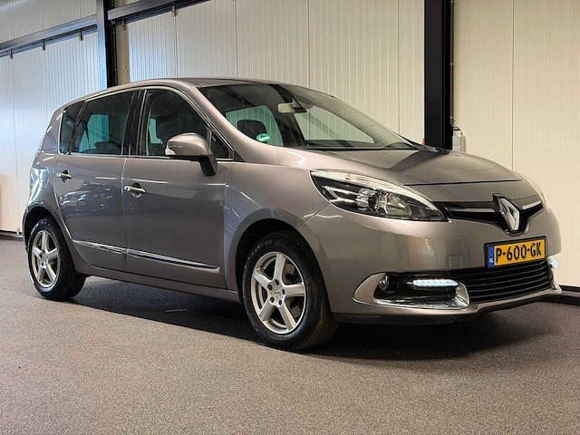 Renault - scénic - 1.5 dci bose 2015 p-600-gk iaw - afbeelding 13 van  24