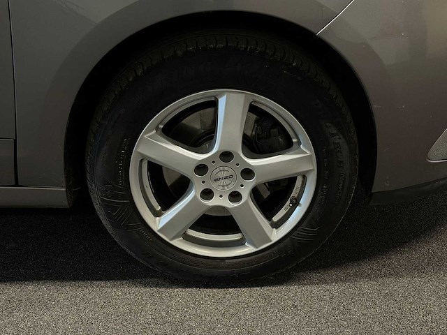 Renault - scénic - 1.5 dci bose 2015 p-600-gk iaw - afbeelding 16 van  24