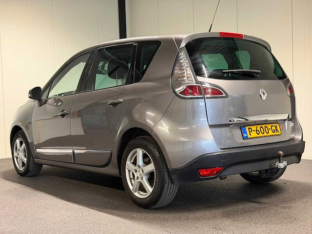 Renault - scénic - 1.5 dci bose 2015 p-600-gk iaw - afbeelding 12 van  25